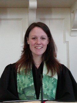 Photo of Rev. Jennifer DeBisschop